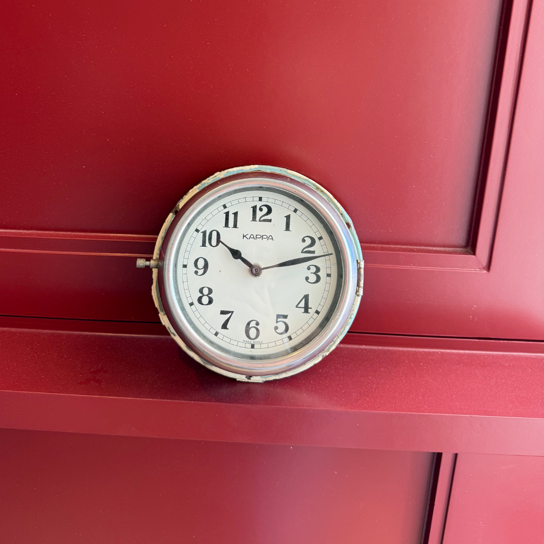 Vintage Round Clock