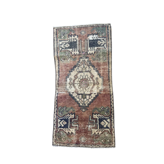 Red Small Vintage Runner